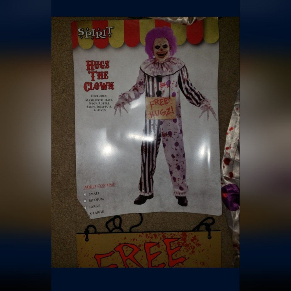 Spirit Halloween Hugz the Clown Costume - Black and White